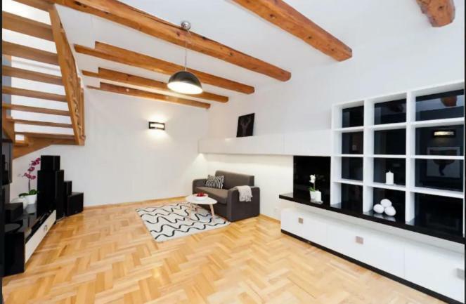 Bright&comfy- 5 Colours- Golden Apartments- Old Town